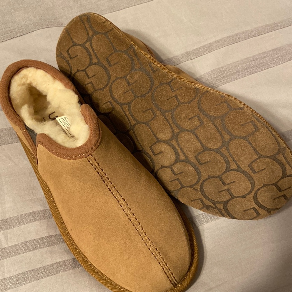 Ugg, Children’s, size 2, new never worn, tan slippers